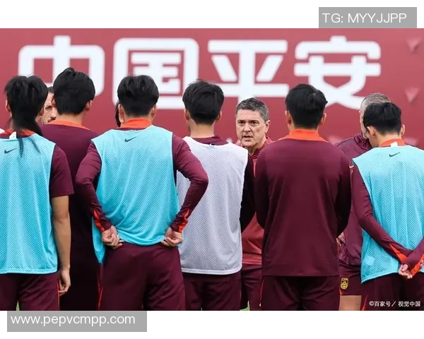 全运会精彩回顾：深圳足球队默契配合展现团队精神与竞技水平