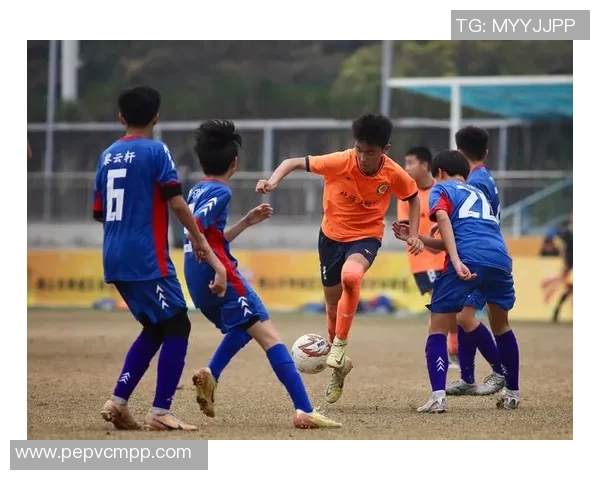 上海足球队战术解析与未来发展探讨聚焦足球运动的魅力与挑战